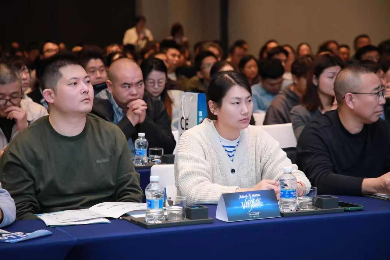精彩回顾 | 2025千行百业数智增长大会·温州/南通站(图10) 精彩回顾 | 2025千行百业数智增长大会·温州/南通站(图10)