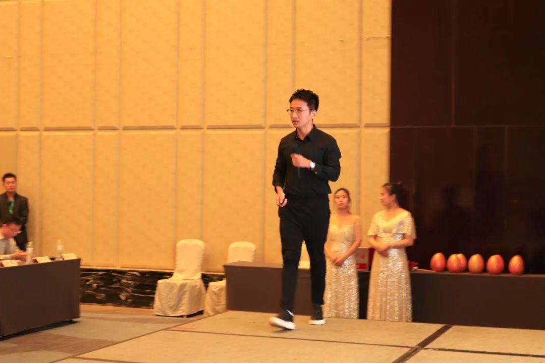B2B营销论坛·山东潍坊 | 独立站+谷歌营销组合拳打法,加速外贸转型新引擎(图4) B2B营销论坛·山东潍坊 | 独立站+谷歌营销组合拳打法,加速外贸转型新引擎(图4)